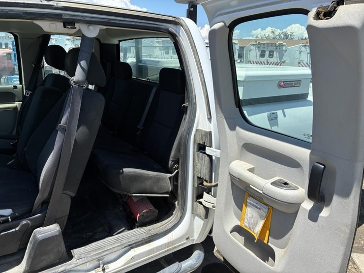 2012-gmc-sierra-2500hd-image-18
