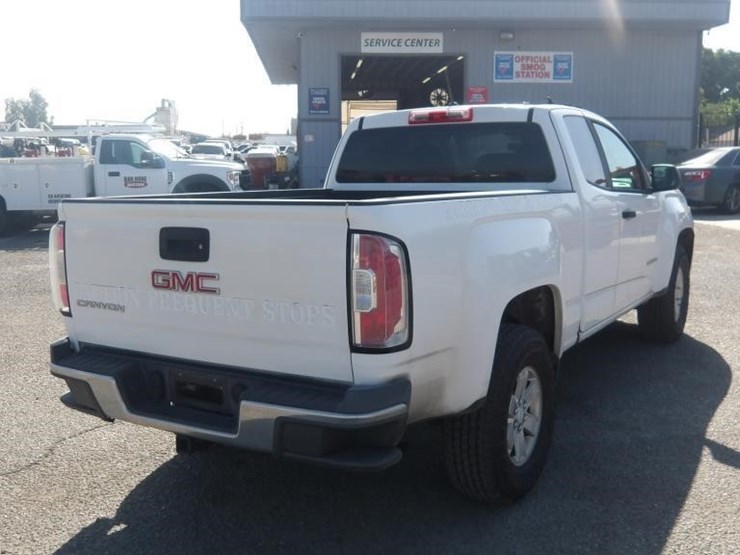 2016-gmc-canyon-image-3