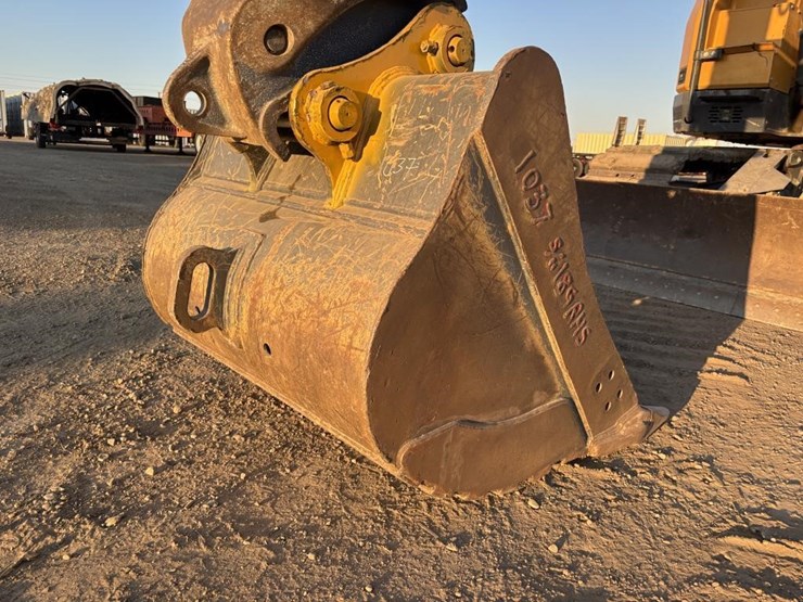 2023-xcmg-xe155ucr-hydraulic-excavator-image-13
