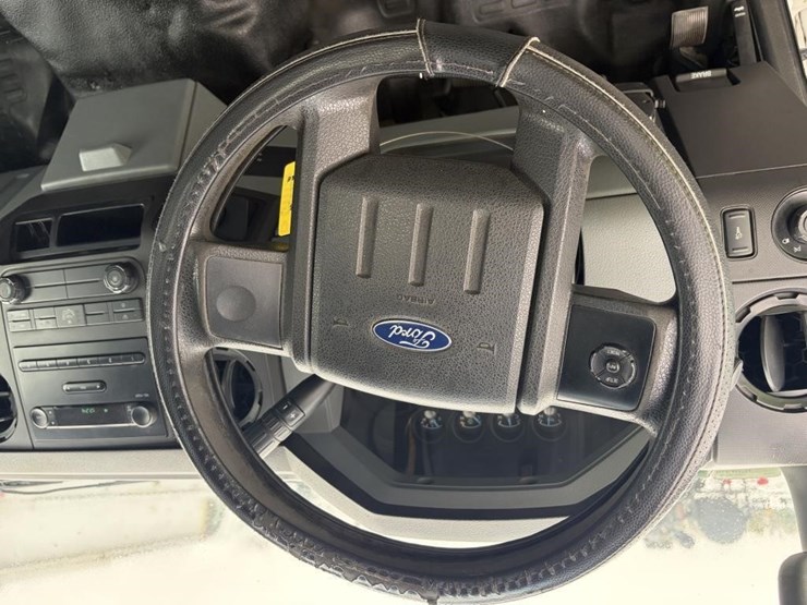 2012-ford-f350-image-11