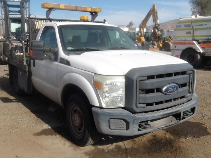 2015-ford-f350-image-2