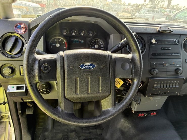 2012-ford-f550-image-16
