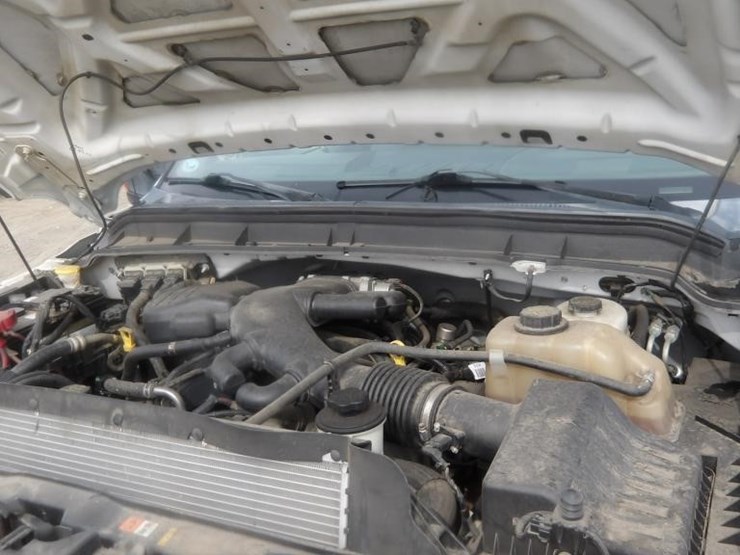 2011-ford-f550-image-7