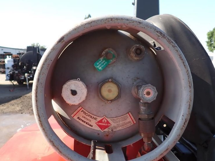 2008-caterpillar-p3000-image-13
