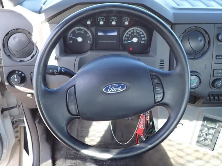 2013-ford-f650-image-14