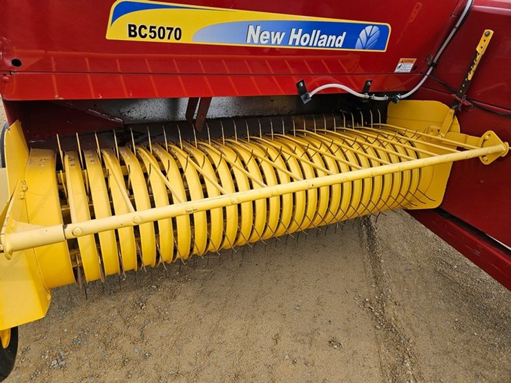 new-holland-bc5070-image-15