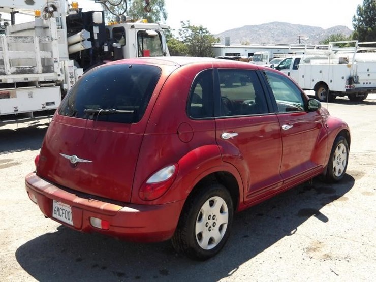 2008-chrysler-pt-cruiser-image-3