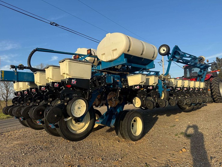 kinze-3800-image-3