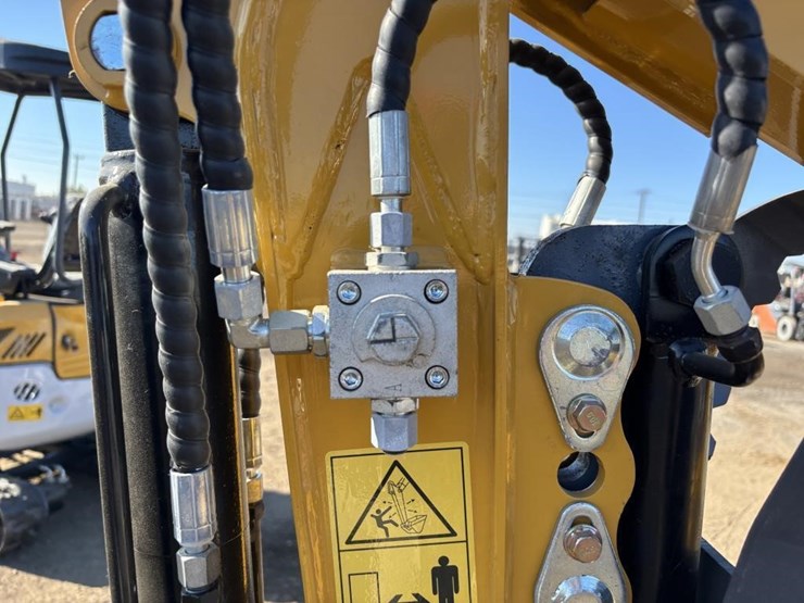 2026-me20-hydraulic-excavator-image-9