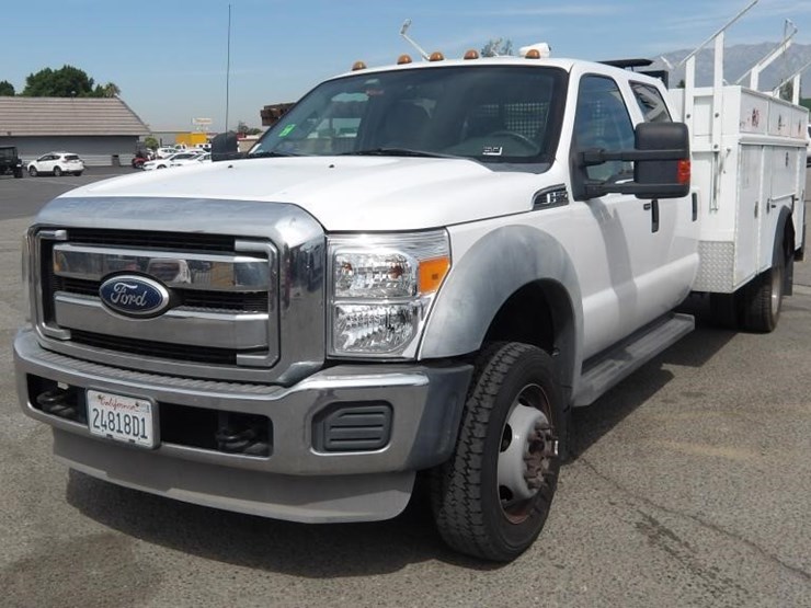 2011-ford-f550-image-1