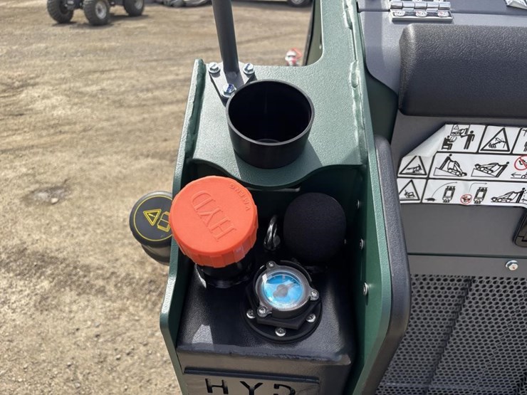 2026-kubota-d1703-image-31