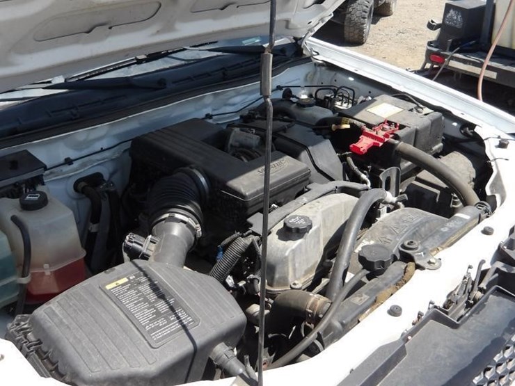2011-chevrolet-colorado-image-8