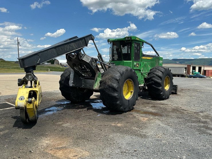 2019-deere-848l-image-6
