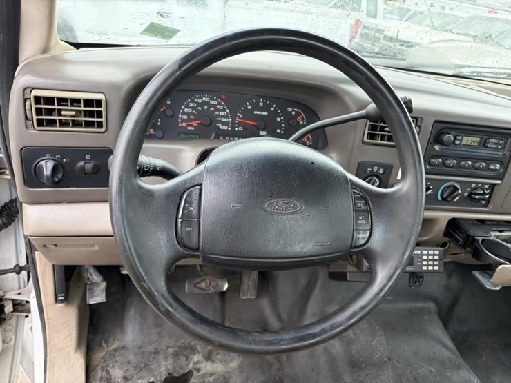 2002-ford-f250-image-14