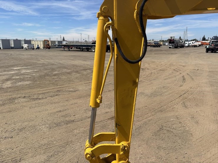 komatsu-pc20-7e-image-14