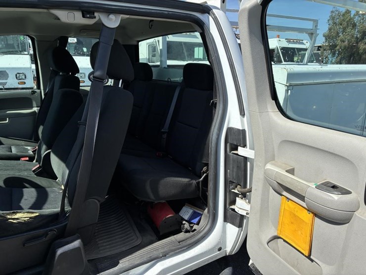 2012-gmc-sierra-3500hd-image-12