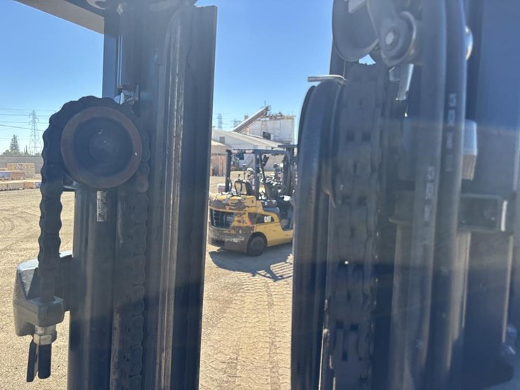 2020-caterpillar-2c6000-image-15