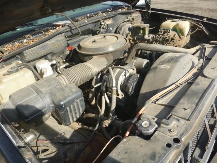 1994-chevrolet-suburban-image-11