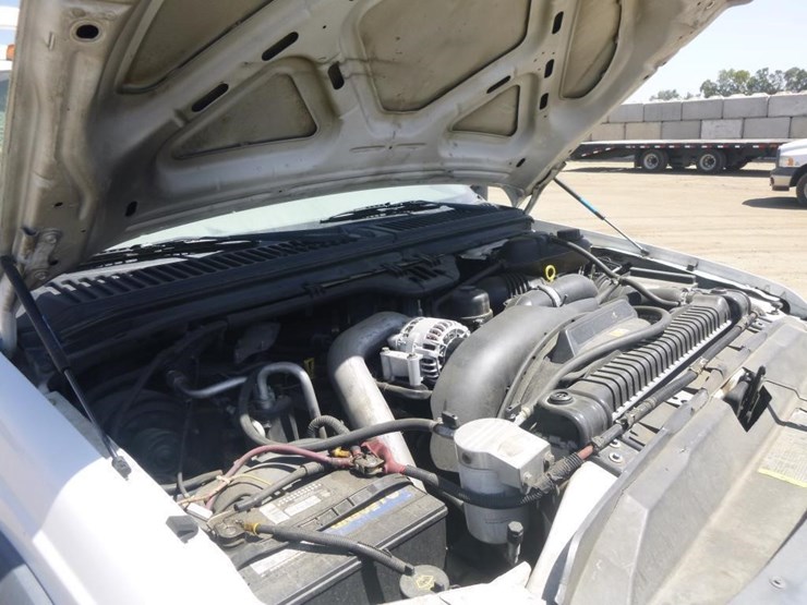2006-ford-f450-image-39