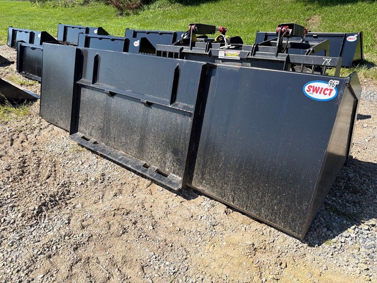 unused-96"-swict-high-capacity-general-purpose-bucket-image-3