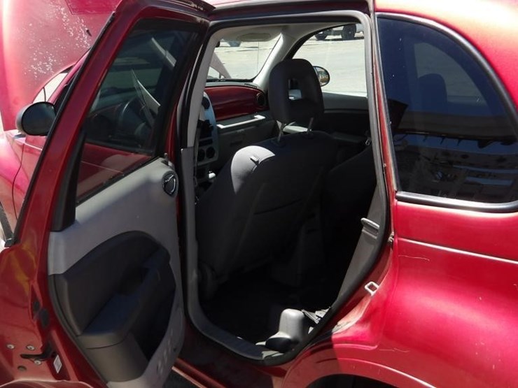 2008-chrysler-pt-cruiser-image-18