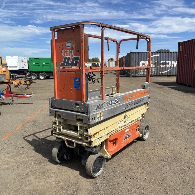 2008 JLG 1930ES