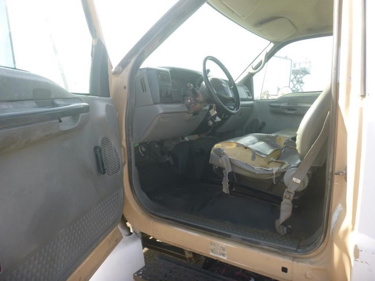 2007-ford-f650-image-8