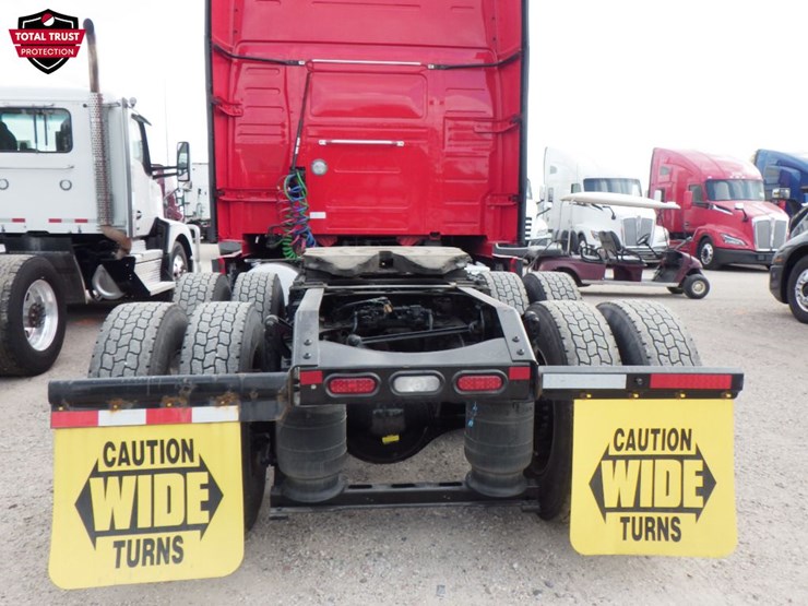2024-volvo-vnl860-image-9