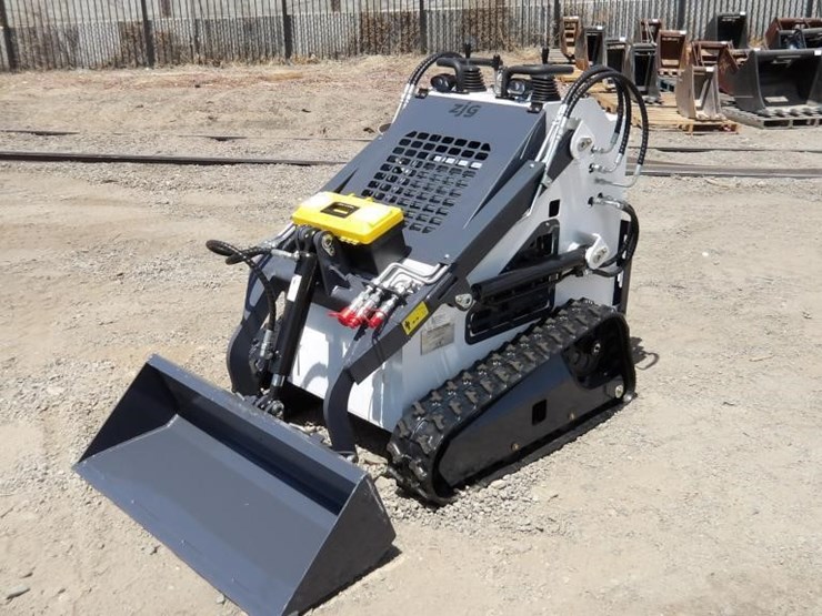 2026-zjz-380-skid-steer-track-loader-image-1