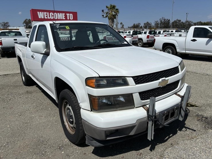 2011-chevrolet-colorado-image-2