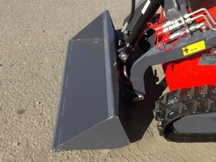 2026-zjz-380-skid-steer-track-loader-image-5
