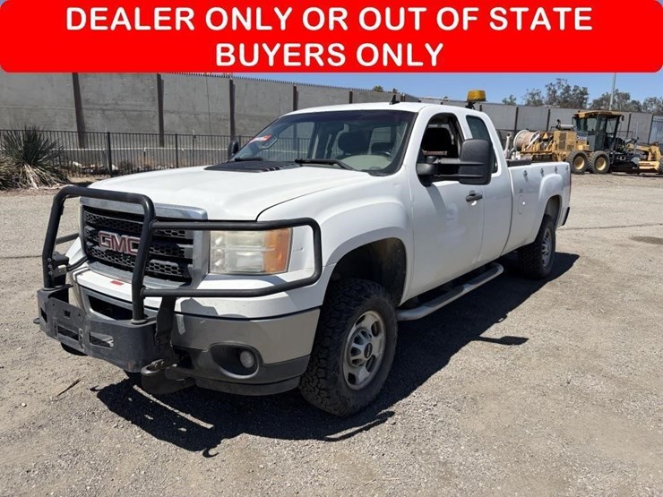 2012-gmc-sierra-2500hd-image-1