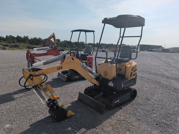 #45-•-new-zjg-zj-18-mini-excavator-image-1