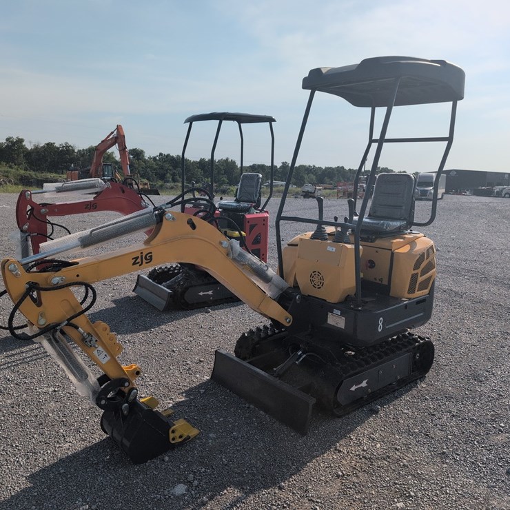 #45 • NEW ZJG ZJ-18 MINI EXCAVATOR