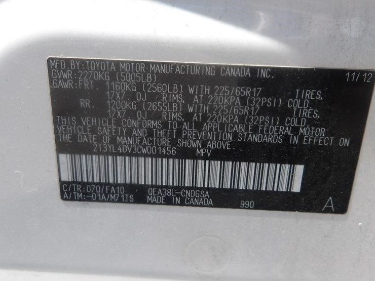 2012-toyota-rav4-image-22