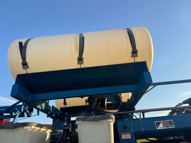 kinze-3800-image-8
