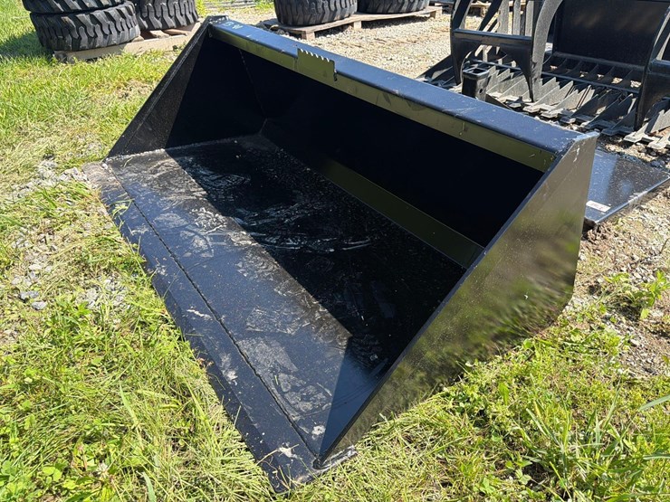 unused-60"-swict-general-purpose-bucket-image-2