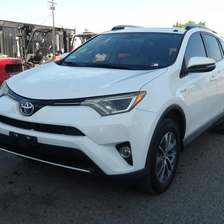 2016 TOYOTA RAV4