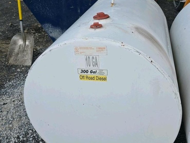 #491-•-300-gallon-fuel-tank-image-2