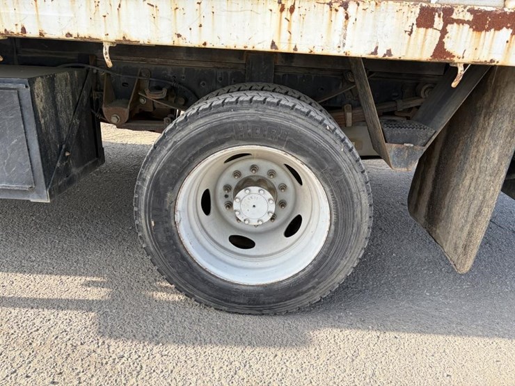 2011-ford-f550-image-5