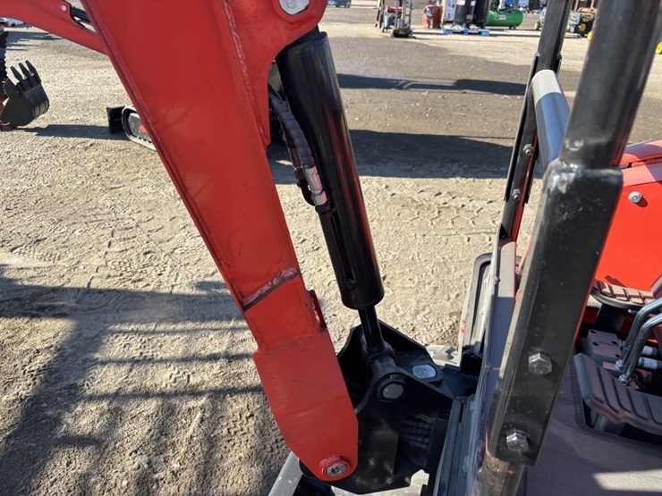 2026-tpm-18hh-hydraulic-excavator-image-12