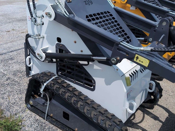 zjg-mini-skid-steer-loader-zj-380-(white)---15hp-image-2
