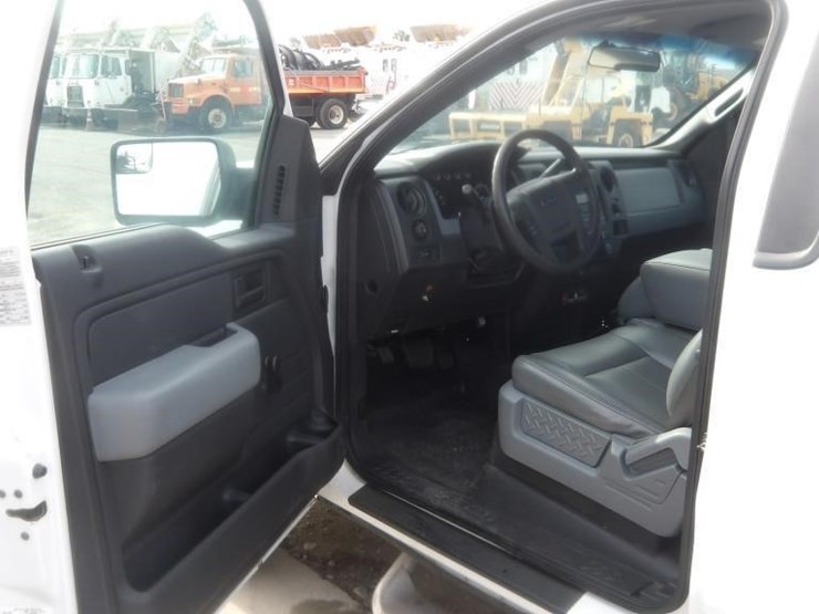 2011-ford-f150-xl-image-15