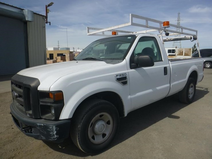 2008-ford-f250-image-1