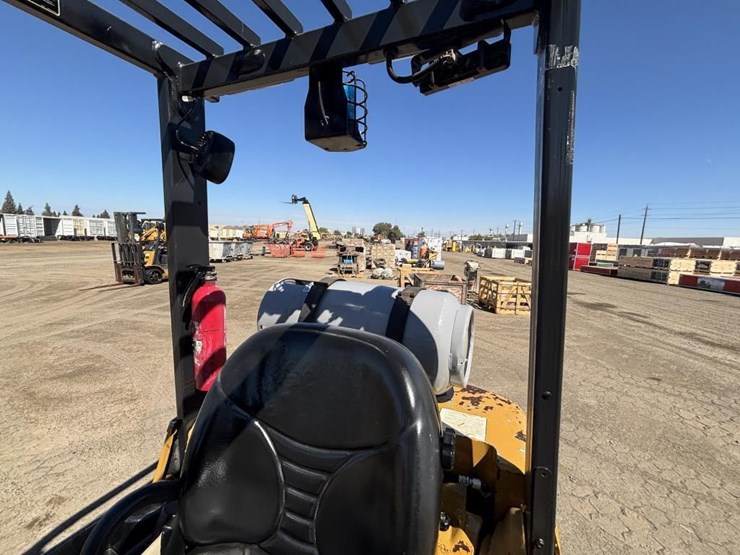 2016-caterpillar-2c6000-image-26