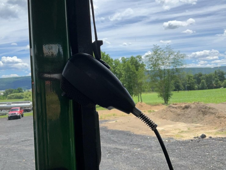 2015-deere-437d-image-31