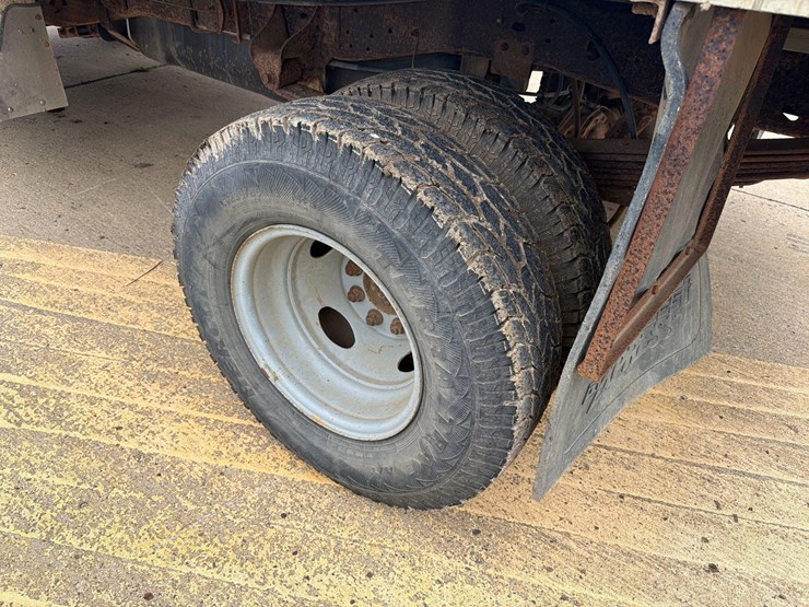 1999-ford-f250-xl-image-8