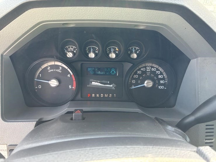 2015-ford-f550-image-27