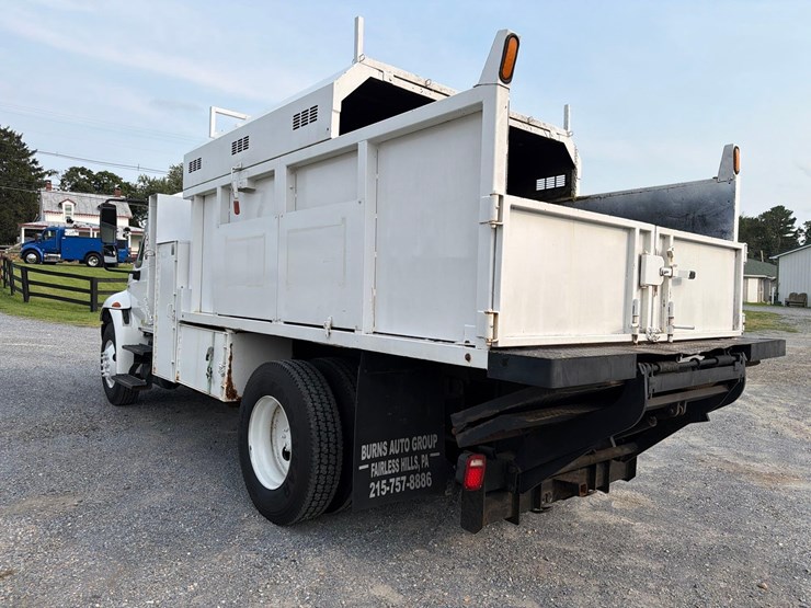 2013-international-4300m7-chipper-truck-image-14