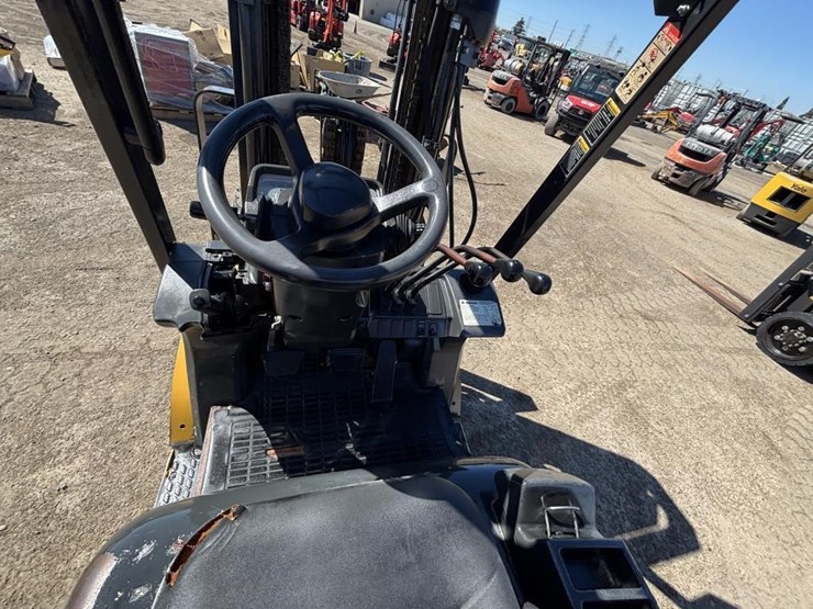 2016-caterpillar-2c6000-image-18